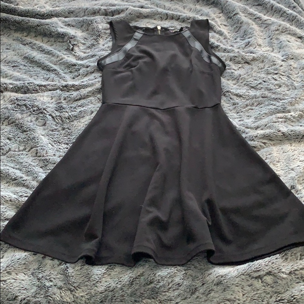 Sleeveless Faux Leather Detail Dress
